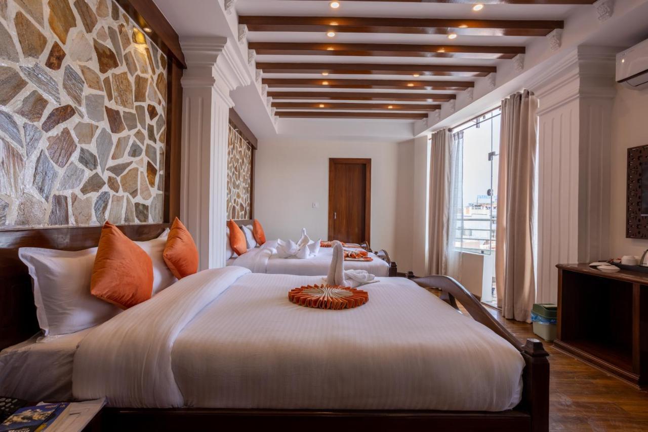 Airport Himalaya Boutique Hotel Kathmandu Buitenkant foto