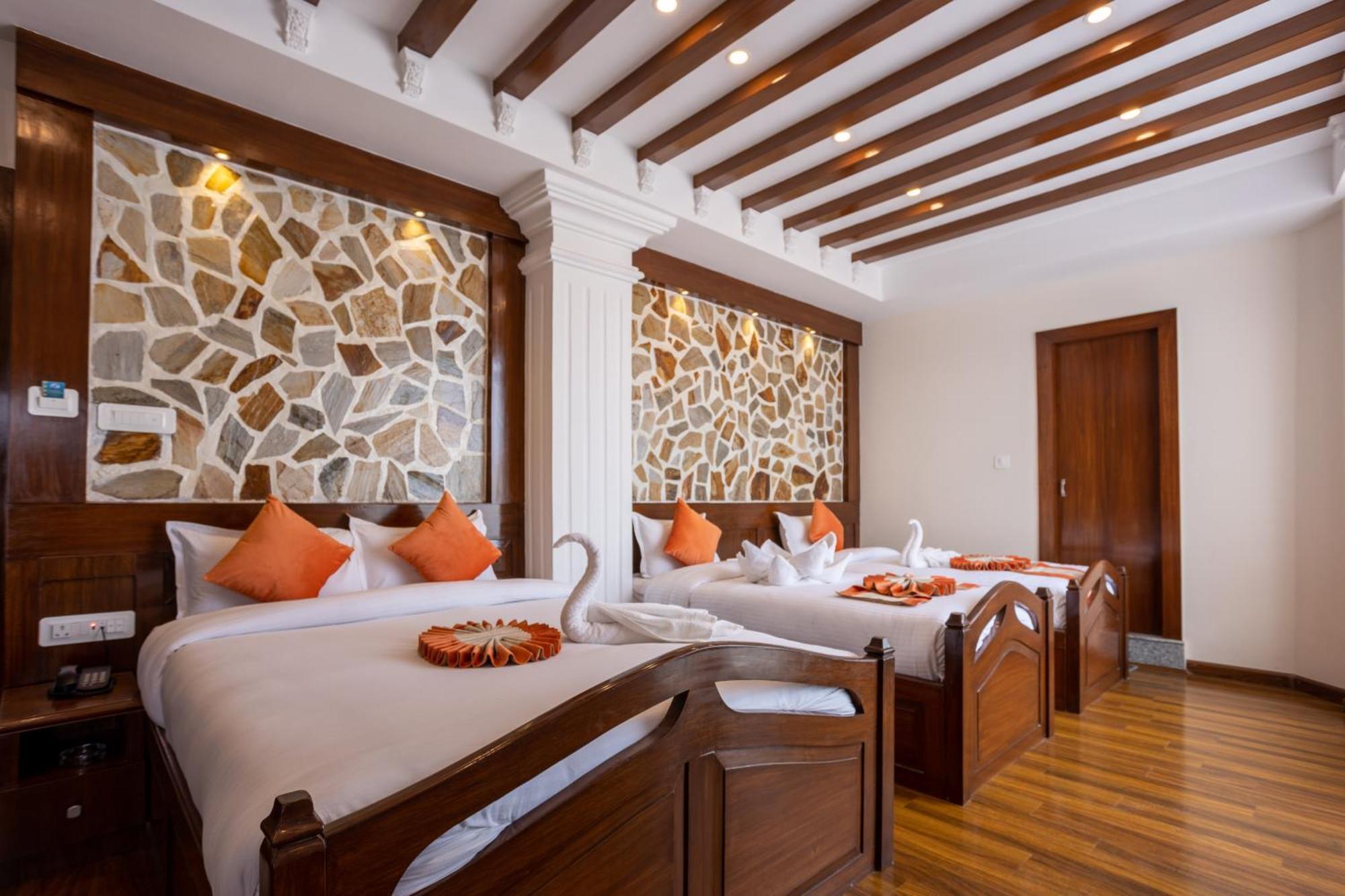 Airport Himalaya Boutique Hotel Kathmandu Buitenkant foto