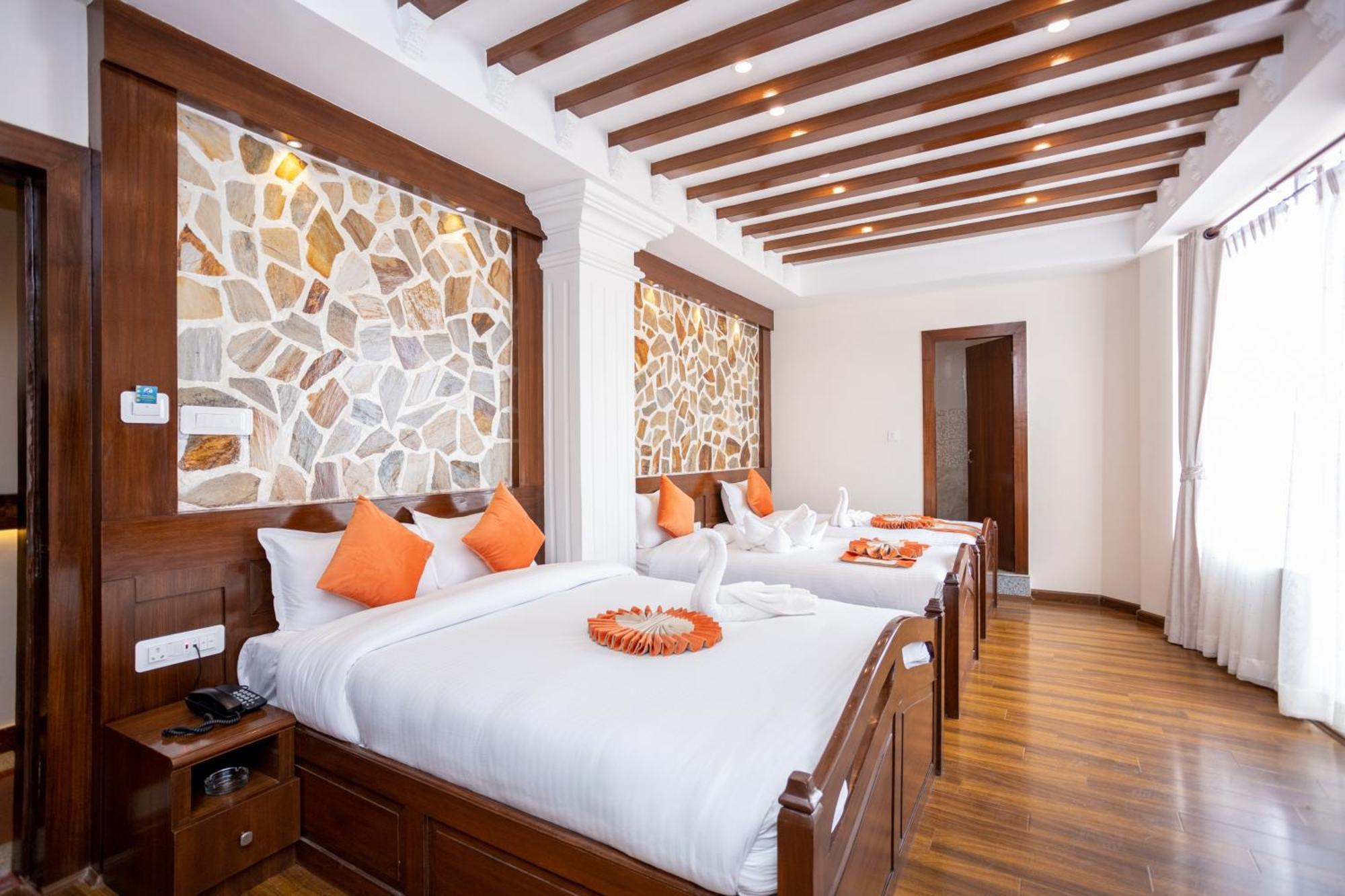 Airport Himalaya Boutique Hotel Kathmandu Buitenkant foto